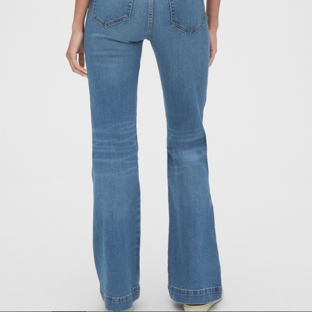 🆕 Gap Mid Rise Flare Jeans